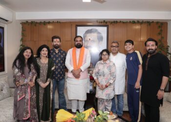 दिल्ली में महा सियासी शक्ति संगम: चिराग पासवान के आवास पर मुख्यमंत्री सम्राट चौधरी का भव्य आगमन, जमुई सांसद अरुण भारती और खगड़िया सांसद राजेश वर्मा की मौजूदगी में बिहार के विकास, युवाओं के रोजगार, किसानों की समृद्धि और आगामी राजनीतिक रणनीति पर ऐतिहासिक मंथन
