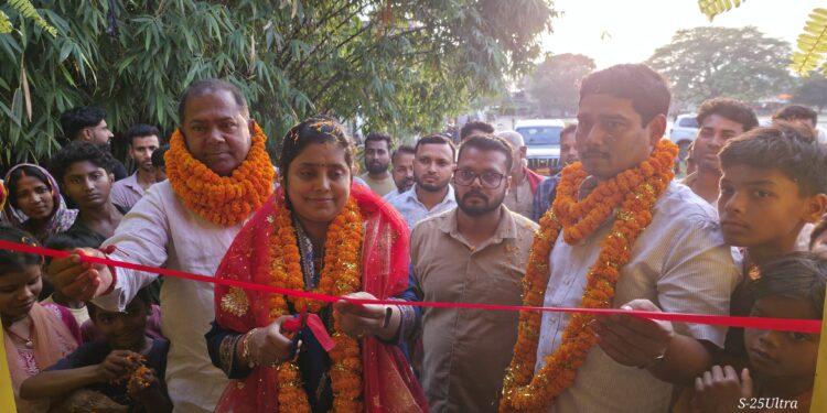 खगड़िया में विकास का सुपर मेगा ब्लास्ट: नगर सभापति अर्चना कुमारी का ताबड़तोड़ एक्शन, वार्ड-08 में हाईटेक सामुदायिक शौचालय और वार्ड-07 में मजबूत पीसीसी सड़क का भव्य उद्घाटन—24 लाख से ज्यादा की योजनाओं ने बदली तस्वीर, गंदगी और कीचड़ से मिली मुक्ति, जनता को मिला सीधा बड़ा फायदा!