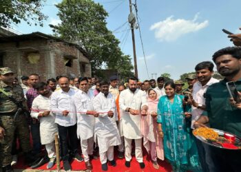 खगड़िया में विकास का विराट आगाज़: 6.5 करोड़ की लागत से बनेगा अत्याधुनिक बस स्टैंड, “महाराजा अग्रसेन मार्ग” का भव्य लोकार्पण, शहर के सौंदर्यीकरण और आधारभूत विकास को मिली नई रफ्तार