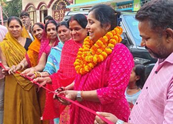 खगड़िया में विकास की तेज़ रफ़्तार —वार्ड 27 में 24.66 लाख की पीसीसी सड़क का भव्य लोकार्पण, वार्ड 26 में ऐतिहासिक कुएं के जीर्णोद्धार से बदली तस्वीर, नगर परिषद की योजनाओं से पूरे शहर में उत्साह और नई उम्मीदों की लहर!