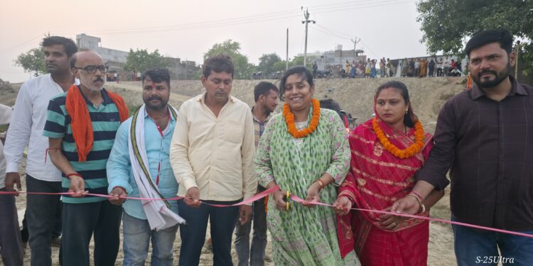 15 वर्षों की पीड़ा पर लगा विकास का मजबूत मरहम: खगड़िया नगर परिषद ने विद्याधार को दी बड़ी सौगात, नगर सभापति अर्चना कुमारी ने ₹15 लाख की लागत से बनी आधुनिक आरसीसी पुलिया का किया उद्घाटन, अब बरसात-बाढ़ और छठ पर्व में नहीं होगी परेशानी, हजारों लोगों को मिलेगा सुगम और सुरक्षित आवागमन