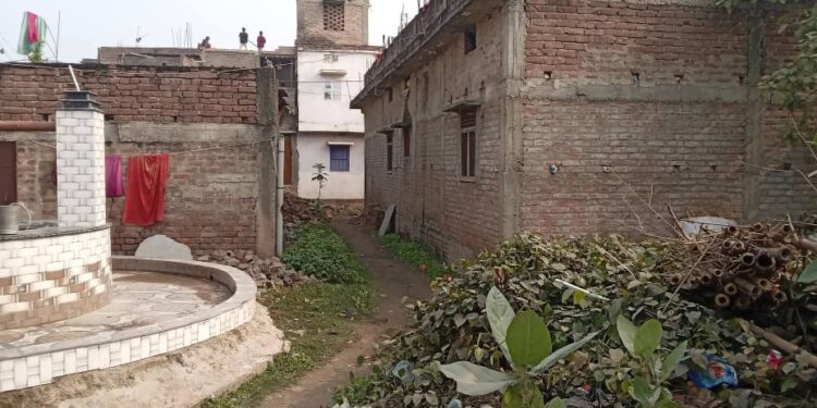 धोबिया खड़ा पोखर पर कथित अतिक्रमण से मचा हड़कंप, सरकारी जमीन कब्जाने के आरोपों की होगी जांच; 5 जून को अहम सुनवाई