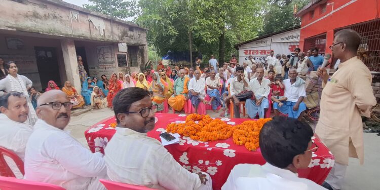 खगड़िया में विकास का बड़ा ऐलान: महावीर मंदिर परिसर में 11.31 लाख के चबूतरे का शिलान्यास, विधायक बबलू मंडल ने पेश किया विकास का पूरा खाका—मेडिकल कॉलेज, 433 करोड़ का ड्रेनेज और वेटनरी कॉलेज से बदलने वाली है जिले की तस्वीर