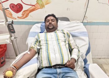 खगड़िया में मानवता की मिसाल, पत्रकार रोहित कुमार के समय पर रक्तदान से बची युवक उत्तम झा की जिंदगी, इलाके में हो रही सराहना।