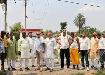सैदपुर पंचायत में सदर विधायक बबलू मंडल का जनसंवाद, विकास और जनसरोकार के मुद्दों पर ग्रामीणों से की सीधी बातचीत; बोले— जनता की हर समस्या का समाधान मेरी प्राथमिकता