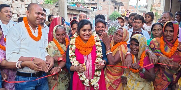 मथुरापुर में विकास की बड़ी सौगात: ₹53.69 लाख की दो योजनाओं का लोकार्पण, सड़क और जल निकासी व्यवस्था को मिली नई मजबूती
