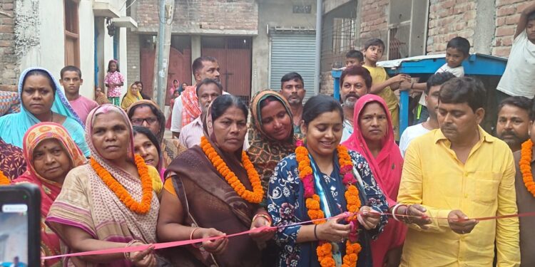 खगड़िया में विकास का डबल धमाका: नगर सभापति अर्चना कुमारी ने वार्ड-08 और वार्ड-31 को दी ₹34.68 लाख की दो बड़ी जनहित योजनाओं की सौगात, नई पीसीसी सड़क और आरसीसी नाला से आवागमन होगा आसान, जलजमाव से मिलेगी बड़ी राहत