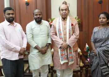 1034 एकड़ संस्कृत महाविद्यालय भूमि बंदोबस्ती में कथित घोटाले की गूंज राजभवन तक, विधायक ई. इंद्रजीत प्रसाद (आई.पी.) गुप्ता ने राज्यपाल से मिलकर उच्चस्तरीय जांच और दोषियों पर सख्त कार्रवाई की उठाई मांग