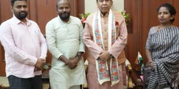 1034 एकड़ संस्कृत महाविद्यालय भूमि बंदोबस्ती में कथित घोटाले की गूंज राजभवन तक, विधायक ई. इंद्रजीत प्रसाद (आई.पी.) गुप्ता ने राज्यपाल से मिलकर उच्चस्तरीय जांच और दोषियों पर सख्त कार्रवाई की उठाई मांग