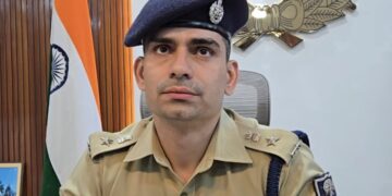 खगड़िया में अपराधियों पर पुलिस का बड़ा प्रहार! 24 घंटे में 23 गिरफ्तार, 139.74 लीटर शराब जब्त, 33 BW-NBW/कुर्की-इश्तेहार का निष्पादन, 445 वाहनों की जांच—SP के निर्देश पर ताबड़तोड़ एक्शन!