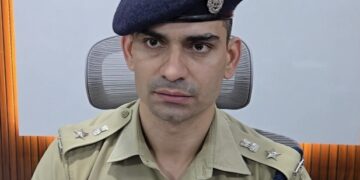 खगड़िया में अपराधियों पर पुलिस का शिकंजा, 24 घंटे में 37 गिरफ्तारी से लेकर 52 वारंट-कुर्की-इश्तेहार तक बड़ी कार्रवाई; हथियार, कारतूस और शराब बरामद, 438 वाहनों की हुई जांच